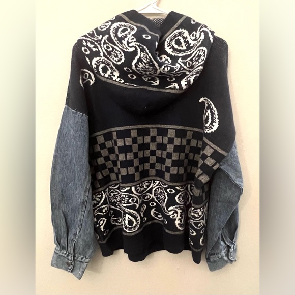 POL Navy and Gray V-Neck Sweater with hood and denim sleeve detail - Picture 2 of 8